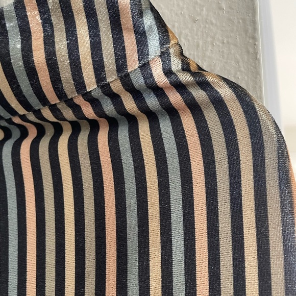 Zara stripes velvet pants size 8 is excellent condition light blue gold colors - Picture 2 of 5